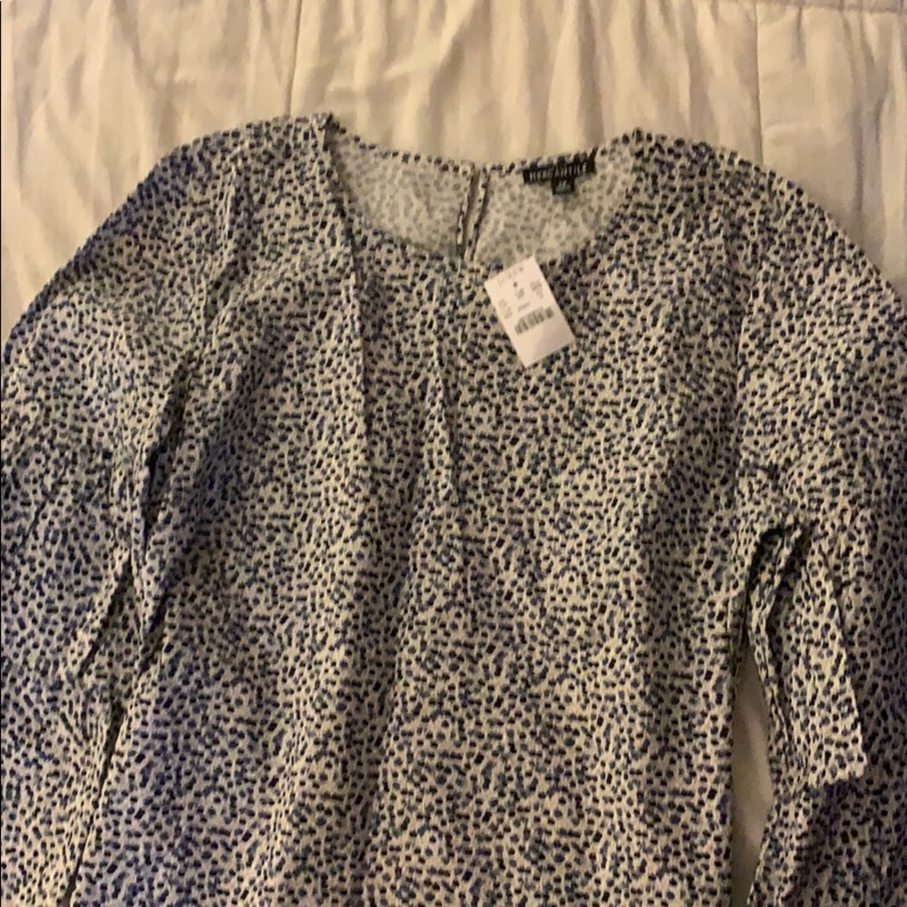 Cotton bell sleeved shirt